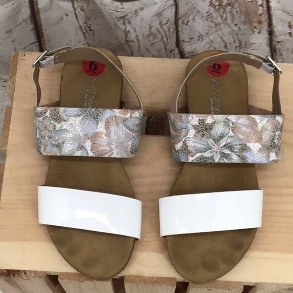 A. Giannetti Womans Lagetta Size 6 Adjustable Slingback Shell Pink Beach Print S - Picture 8 of 10